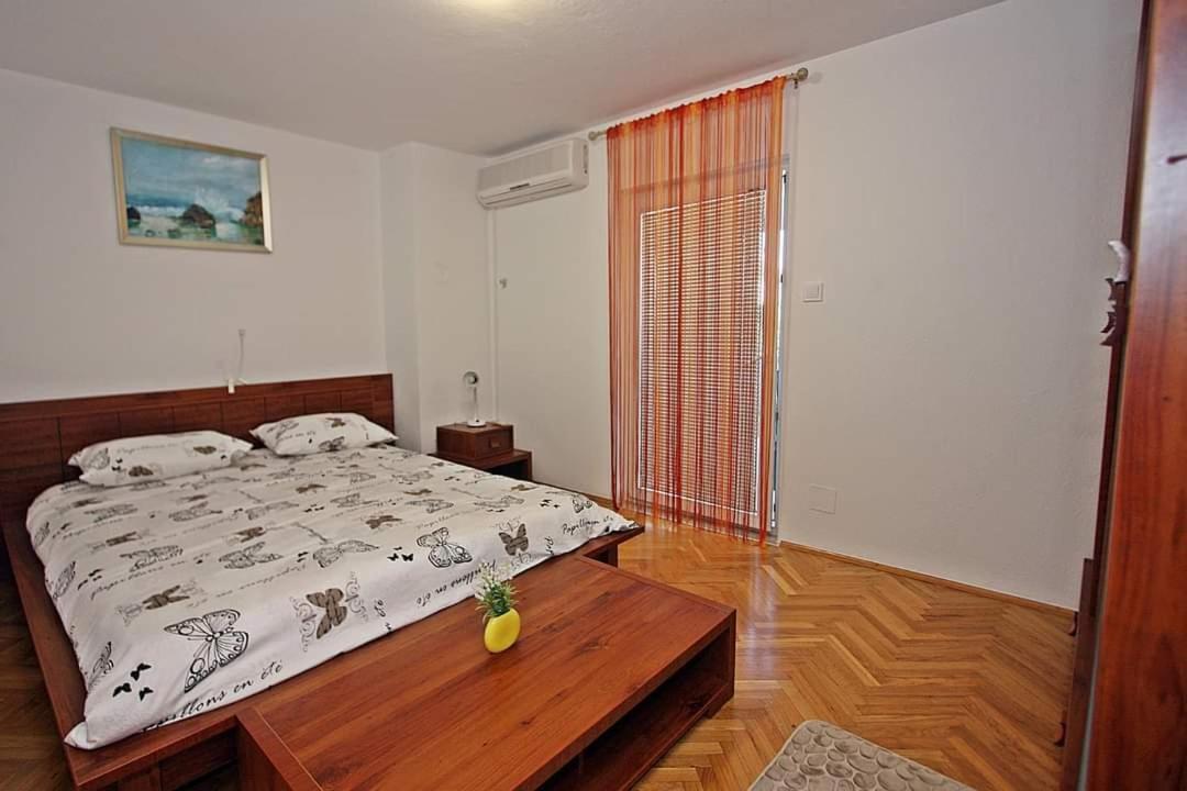 Apartment Samanta Supetar Exteriér fotografie